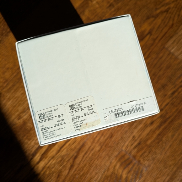 NuFace Mini toning device - Picture 2 of 5